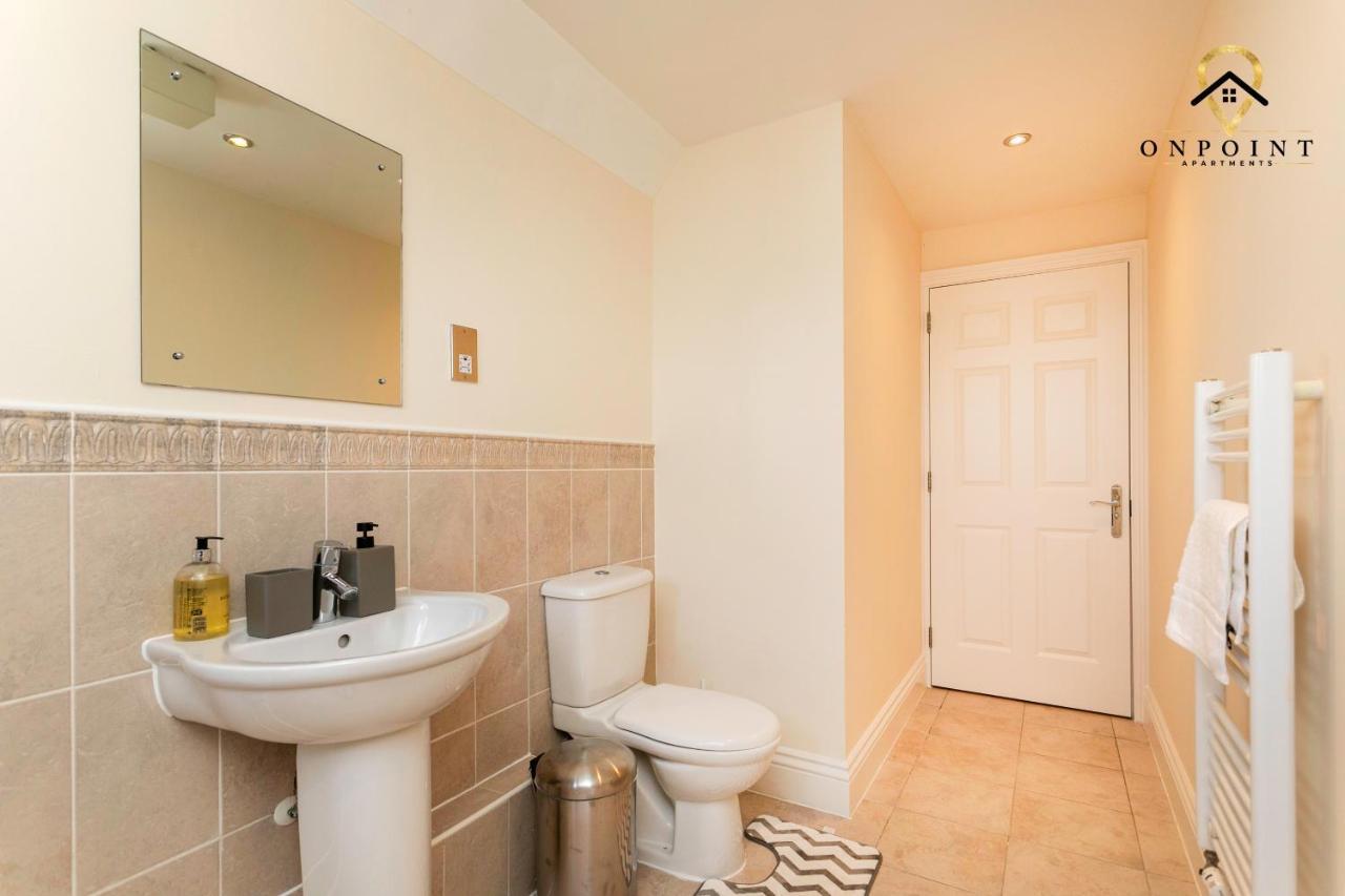✰Onpoint -Large 2 Bedroom Apt With Parking!✰ Nottingham Extérieur photo