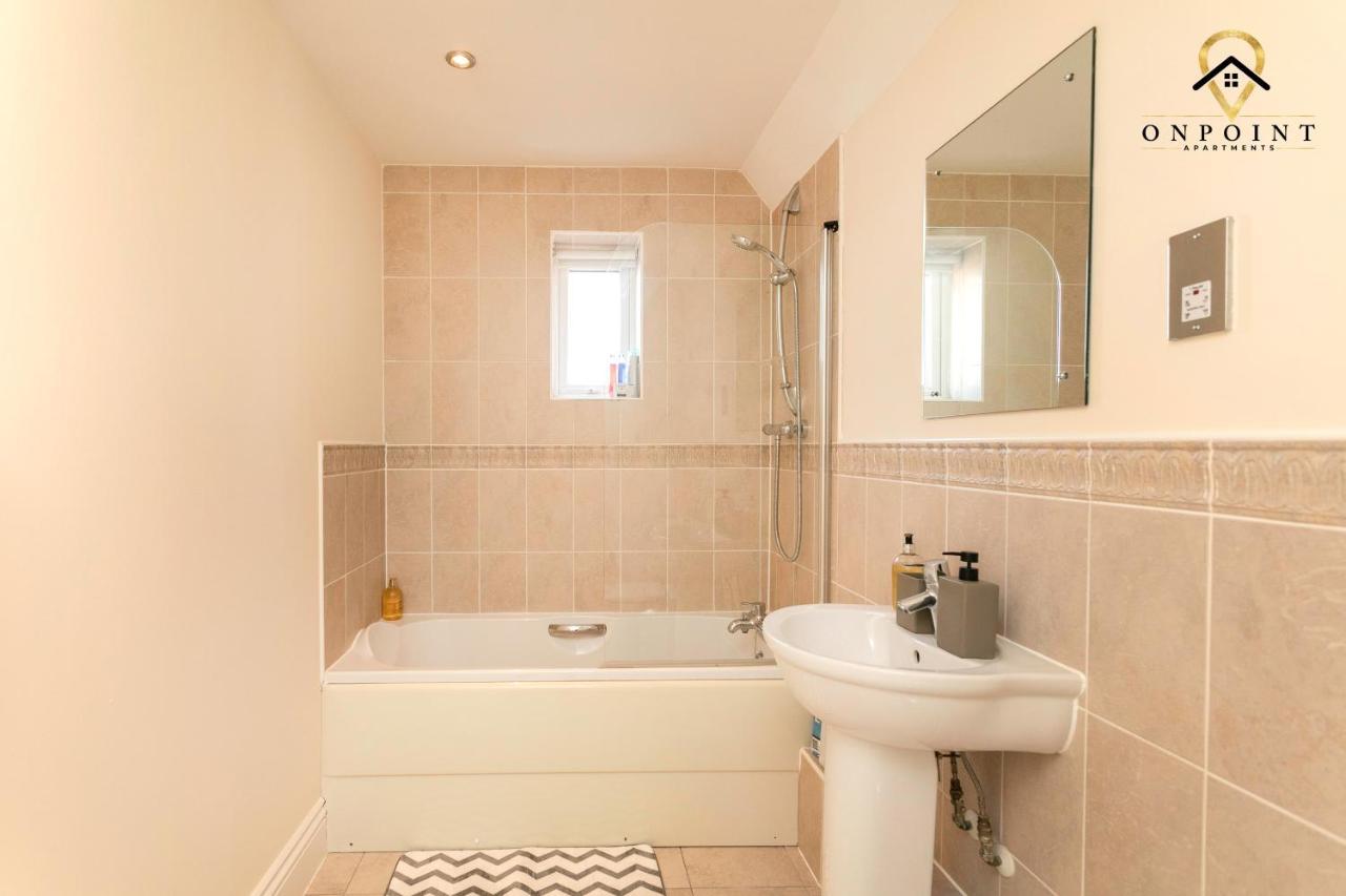 ✰Onpoint -Large 2 Bedroom Apt With Parking!✰ Nottingham Extérieur photo